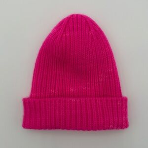 Women's Vibrant Hot Pink Knit Beanie